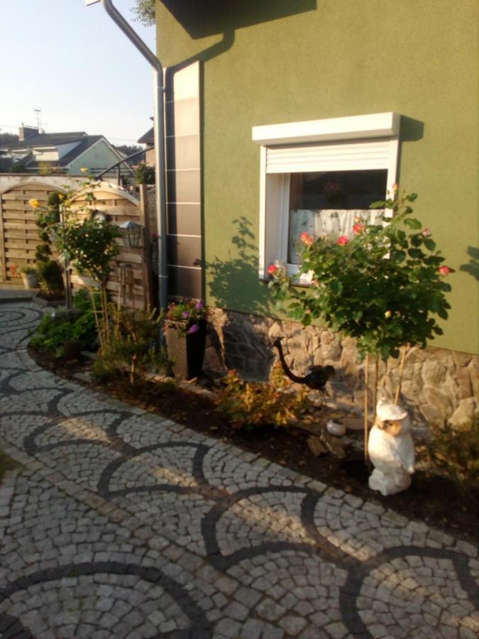 Pokoje Goscinne Cisowa Zielona Góra Exteriör bild